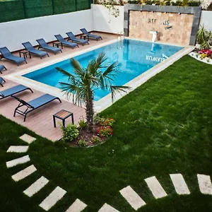 Otel Ruwais Çeşme